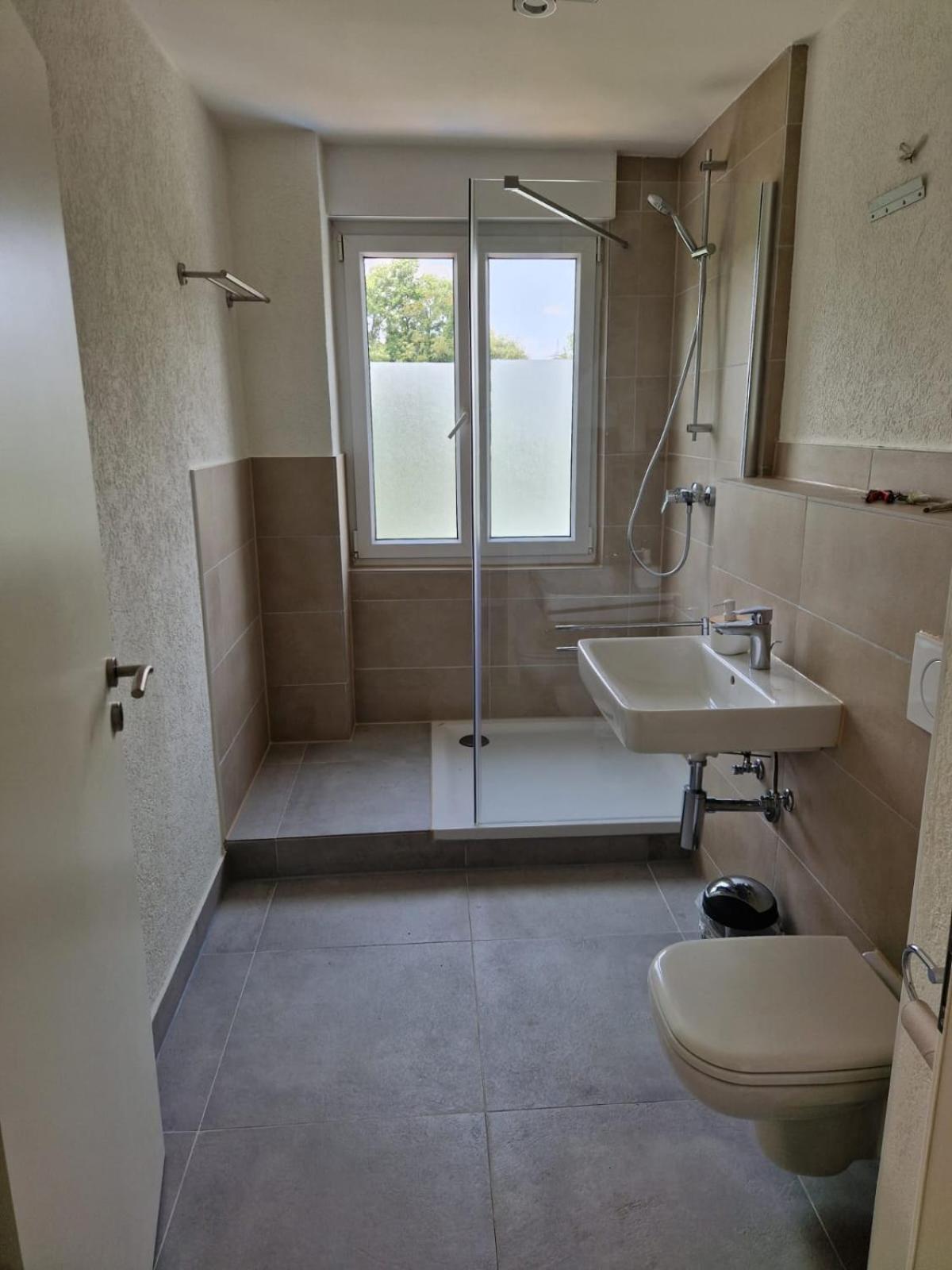 Ferienwohnung Karlsruhe Ngoại thất bức ảnh